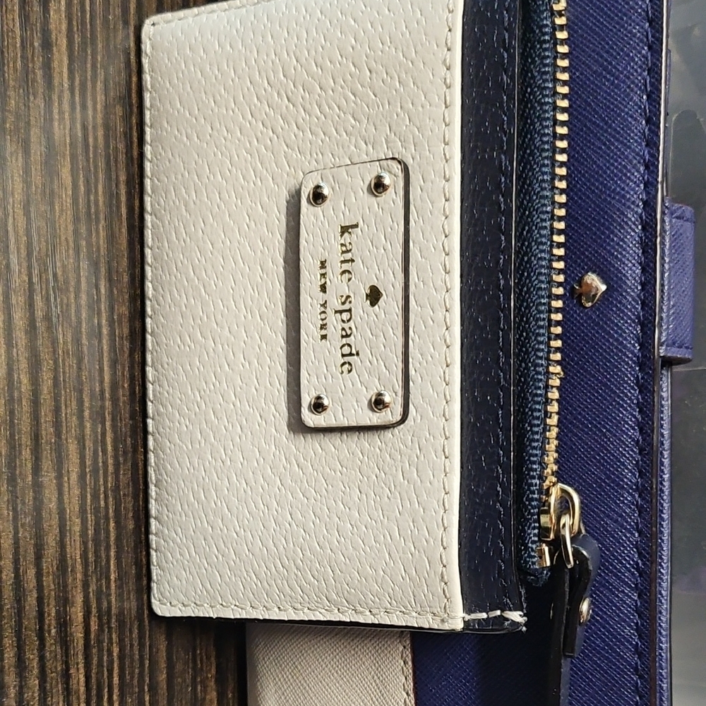 Kate Spade White and Blue Women's Wallet